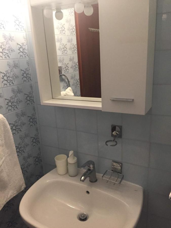 Armstrong Apartments オレビック エクステリア 写真